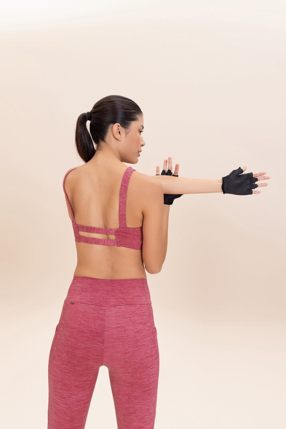 Luxavants Cross Mélanges Sports Bra - Image 2